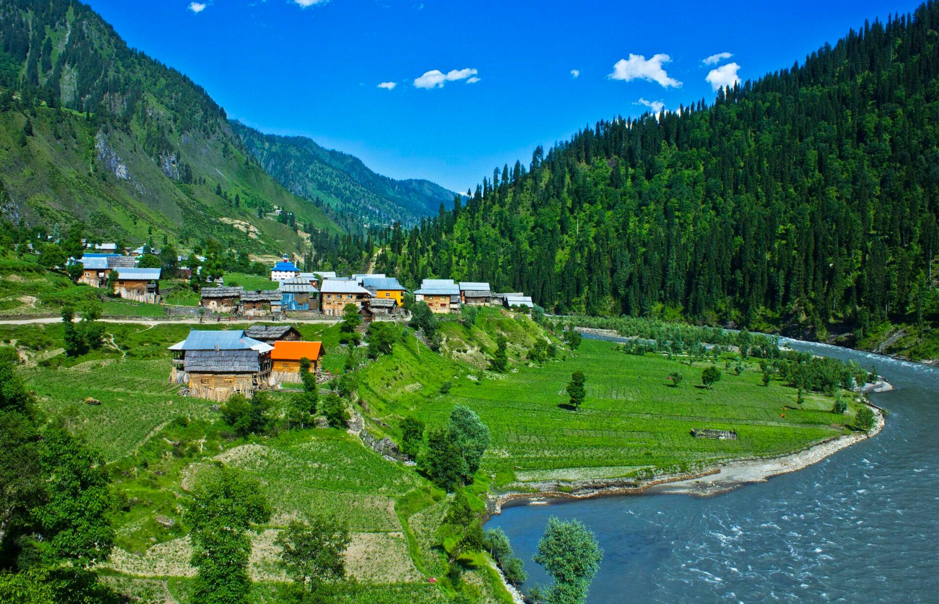 Neelum Valley Pakistan travel guide