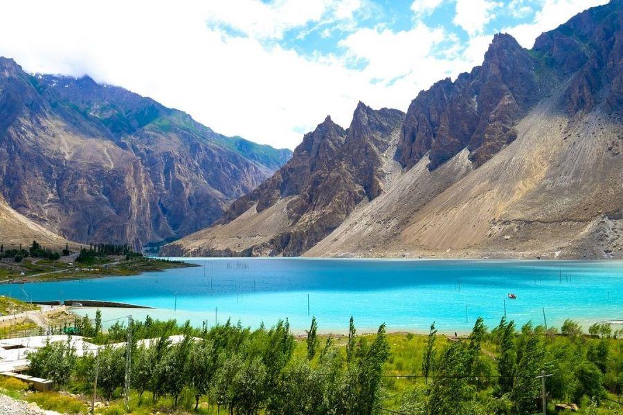 6 Days Hunza & Fairy Meadows Adventure Tour
