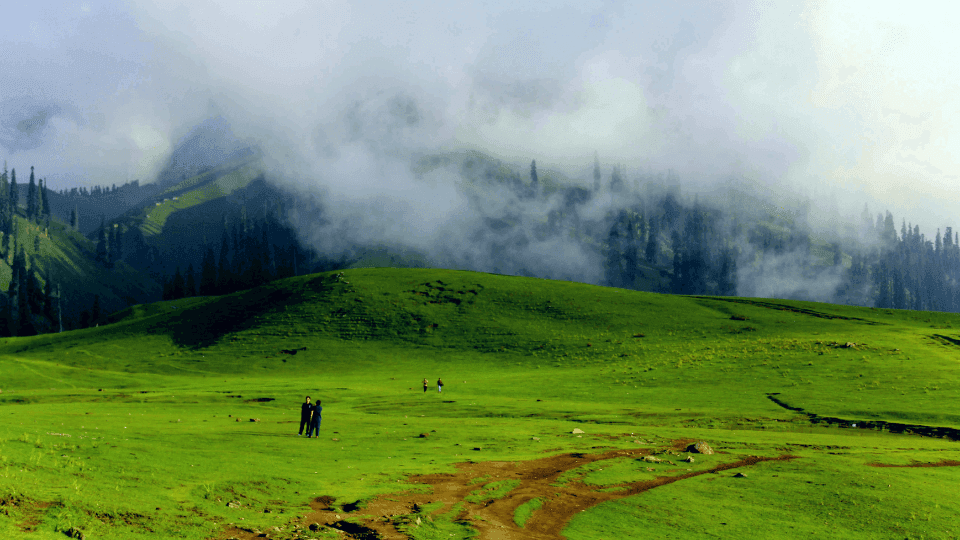 2 Days Shogran & Siri Paye Weekend Getaway